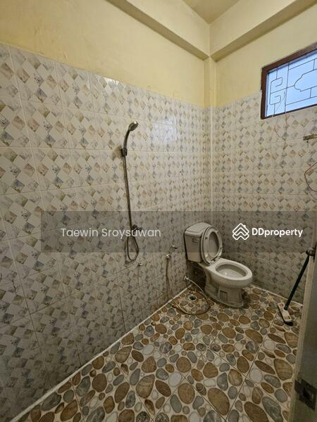 For Rent - For Rent 4-story house with rooftop, near MRT Tao Poon, Bangkok