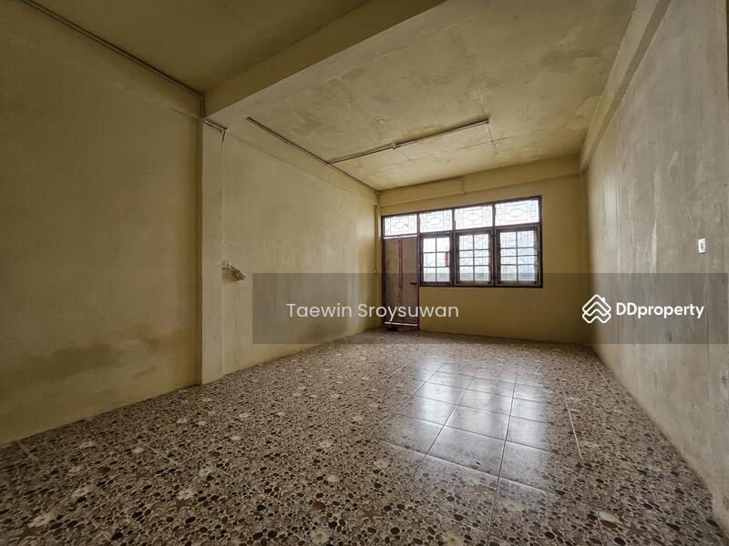 For Rent - For Rent 4-story house with rooftop, near MRT Tao Poon, Bangkok