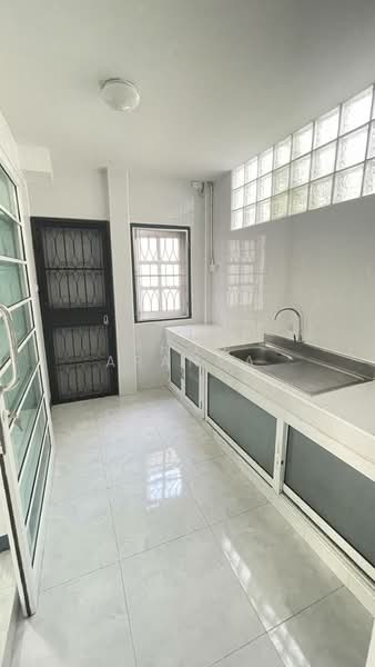 ให้เช่าบ้านเดี่ยวประชาราษฎร์บำเพ็ญ2ชั้น50ตร.ว4นอน2น้ำแอร์5เครื่องจอดรถ2คันใกล้MRTห้วยขวาง1.5กม35000บ, Bangkok, ประชาราษฎร์บำเพ็ญ, Huai Khwang, Huai Khwang, Bangkok, 3 Bedrooms, 200 sqm, Single Detached House For Rent, by Khun Aranya, 60137412 - DDproperty.com