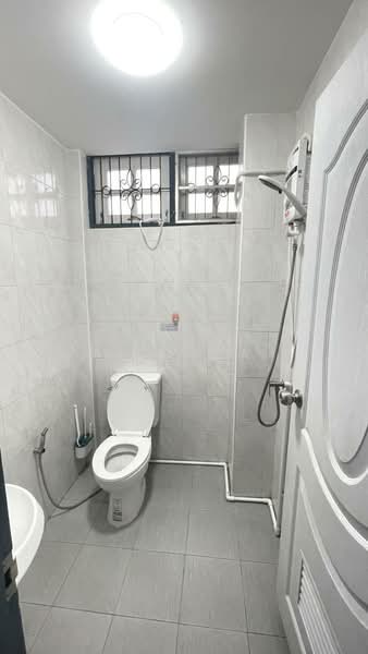 ให้เช่าบ้านเดี่ยวประชาราษฎร์บำเพ็ญ2ชั้น50ตร.ว4นอน2น้ำแอร์5เครื่องจอดรถ2คันใกล้MRTห้วยขวาง1.5กม35000บ, Bangkok, ประชาราษฎร์บำเพ็ญ, Huai Khwang, Huai Khwang, Bangkok, 3 Bedrooms, 200 sqm, Single Detached House For Rent, by Khun Aranya, 60137412 - DDproperty.com