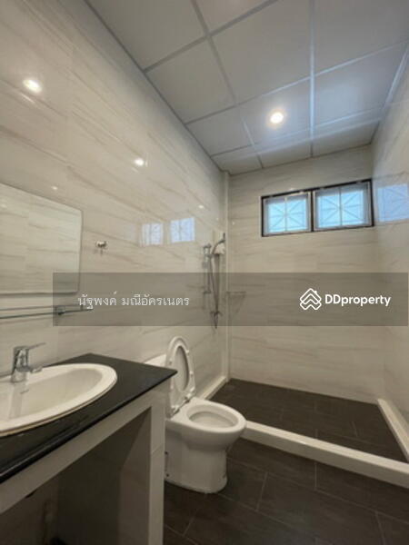 For Rent - Townhome Borommaratchachonni Road, Bangkok