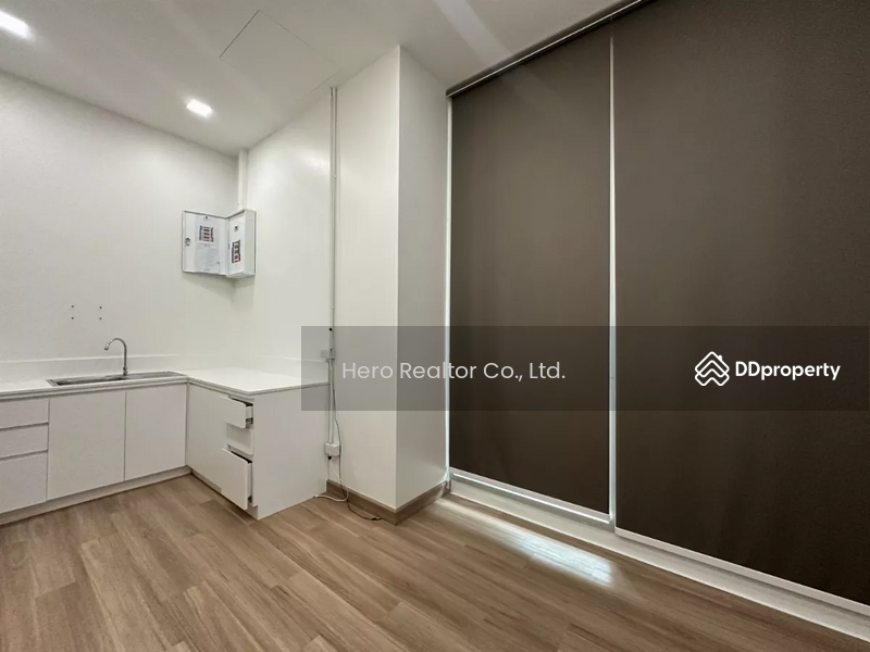 For Rent - For Rent Bangkok Retail Space Sukhumvit Phra Khanong BTS Punnawithi BRE25178, Bangkok