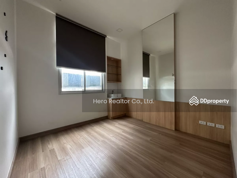 For Rent - For Rent Bangkok Retail Space Sukhumvit Phra Khanong BTS Punnawithi BRE25178, Bangkok