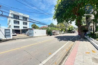 ขาย - ขายโฮมออฟฟิศ 3.5 ชั้น 114.5ตารางวา ติดถนนสวนผัก ใกล้ทางด่วนศรีรัช-วงแหวนรอบนอก, กรุงเทพ