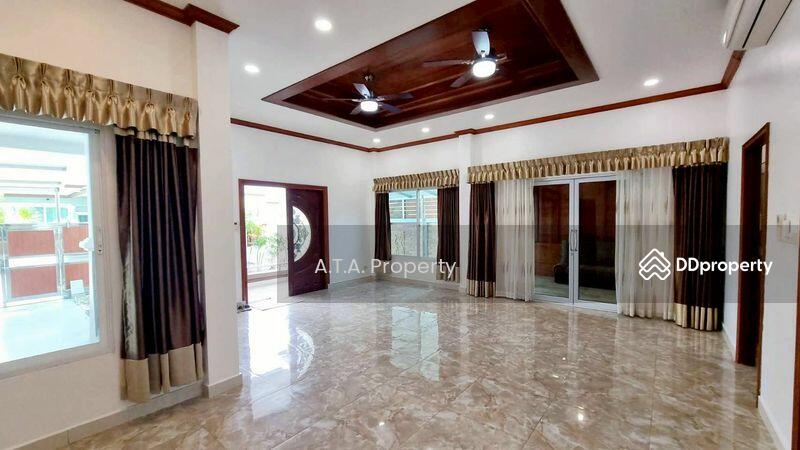 For Sale - Pool Villa House Pattaya Jomtien, Chon Buri