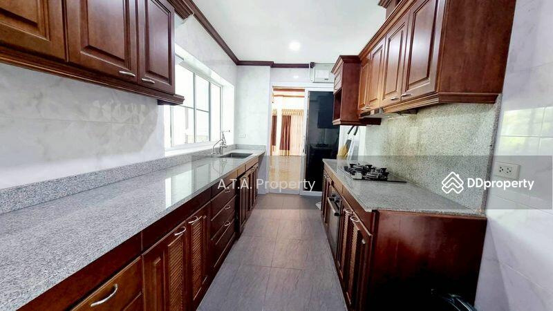 For Sale - Pool Villa House Pattaya Jomtien, Chon Buri