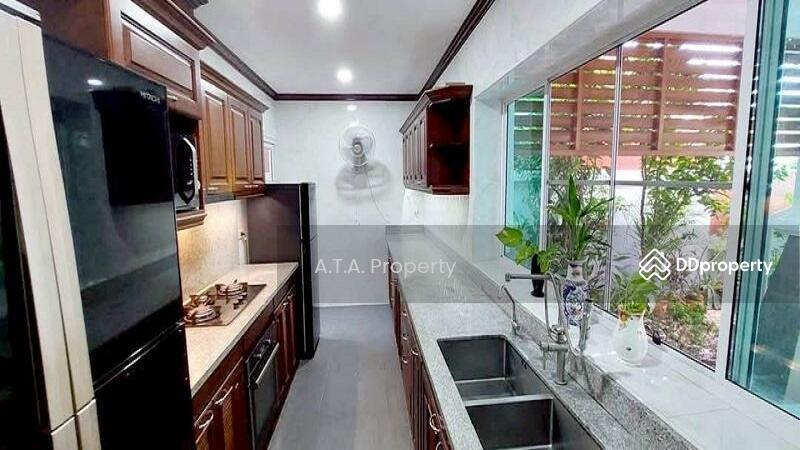For Sale - Pool Villa House Pattaya Jomtien, Chon Buri