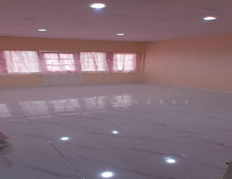 ลดโหด2แสนขายทาวโฮมBTSสถานีแยกบางพลูเ5ห้องนอน3ชั้นใกล้ถนนรัตนาธิเบศ, Nonthaburi, 212 21วา3ชั้น5ห้องนอนเฟอร์ใหม่ทั้งหลัง, Sai Ma, Muang Nonthaburi, Nonthaburi, 5 Bedrooms, 147 sqm, Townhouse For Sale, by นพดล นวพันธ์พิมล, 60138942 - DDproperty.com