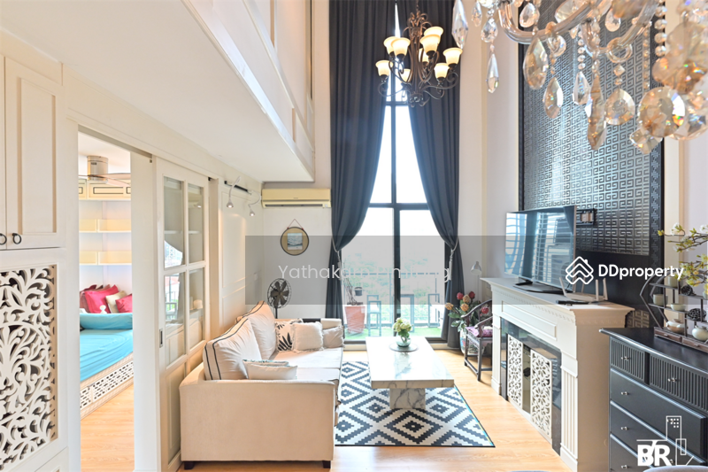 For Rent - Villa Asoke, Bangkok