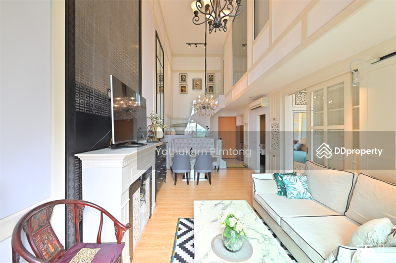 For Rent - Villa Asoke, Bangkok