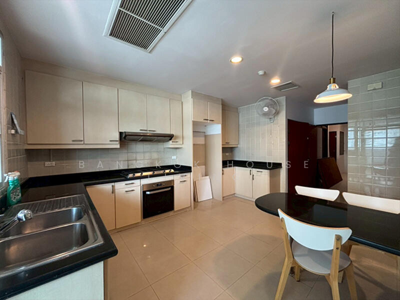 Sachayan Court, Bangkok, Soi Sukhumvit 20, Khlong Toei, Bangkok, 3 Bedrooms, 350 sqm, Condo For Rent, by Bangkok House Living, 60139760 - DDproperty.com