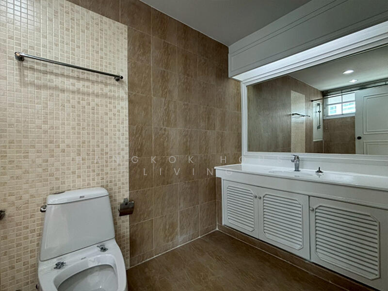 Sachayan Court, Bangkok, Soi Sukhumvit 20, Khlong Toei, Bangkok, 3 Bedrooms, 350 sqm, Condo For Rent, by Bangkok House Living, 60139760 - DDproperty.com