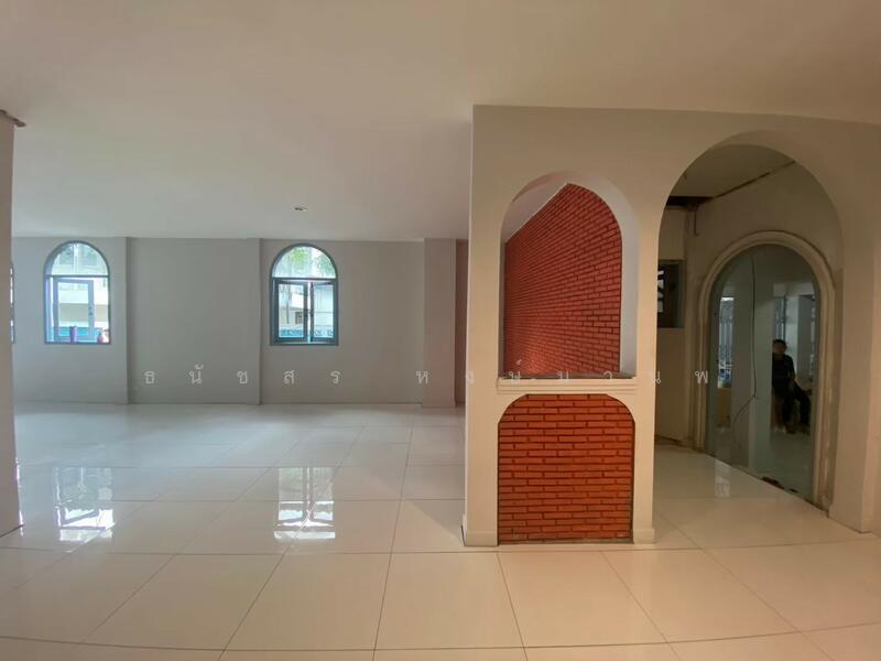 ขาย - บ้านพร้อมที่ดิน 167 ตรว. ซอยสุขุมวิท 101 (ปุณวิถี 30/วชิรธรรมสาธิต 25), กรุงเทพ