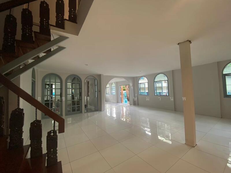 ขาย - บ้านพร้อมที่ดิน 167 ตรว. ซอยสุขุมวิท 101 (ปุณวิถี 30/วชิรธรรมสาธิต 25), กรุงเทพ