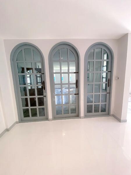 ขาย - บ้านพร้อมที่ดิน 167 ตรว. ซอยสุขุมวิท 101 (ปุณวิถี 30/วชิรธรรมสาธิต 25), กรุงเทพ