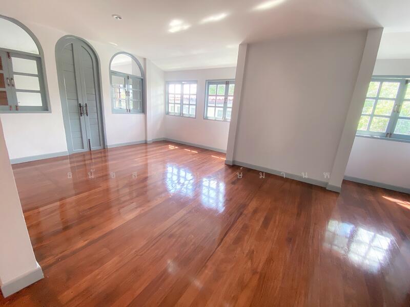 ขาย - บ้านพร้อมที่ดิน 167 ตรว. ซอยสุขุมวิท 101 (ปุณวิถี 30/วชิรธรรมสาธิต 25), กรุงเทพ