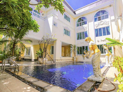 ขาย - Single house with Pool 2000 Sq.m., กรุงเทพ