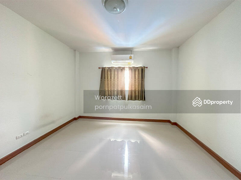 For Sale - Commercial Building on Main Road, Krathum Baen, Samut Sakhon, Samut Sakhon