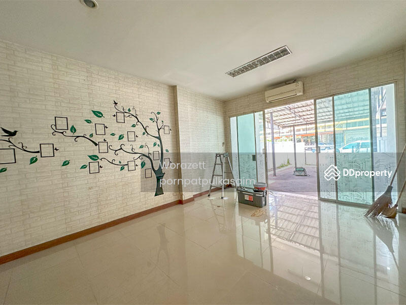 For Sale - Commercial Building on Main Road, Krathum Baen, Samut Sakhon, Samut Sakhon