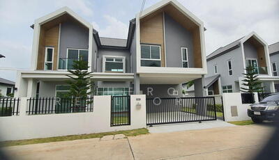 For Sale - Moo Baan Baan Fah Piyarom Lam Luk Ka-Klong 6, Pathum Thani