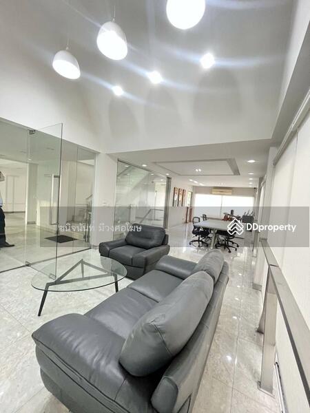 ให้เช่า - Space for Home Office near BTS Onnut Sale or Rent, กรุงเทพ