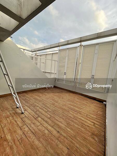 ให้เช่า - Space for Home Office near BTS Onnut Sale or Rent, กรุงเทพ