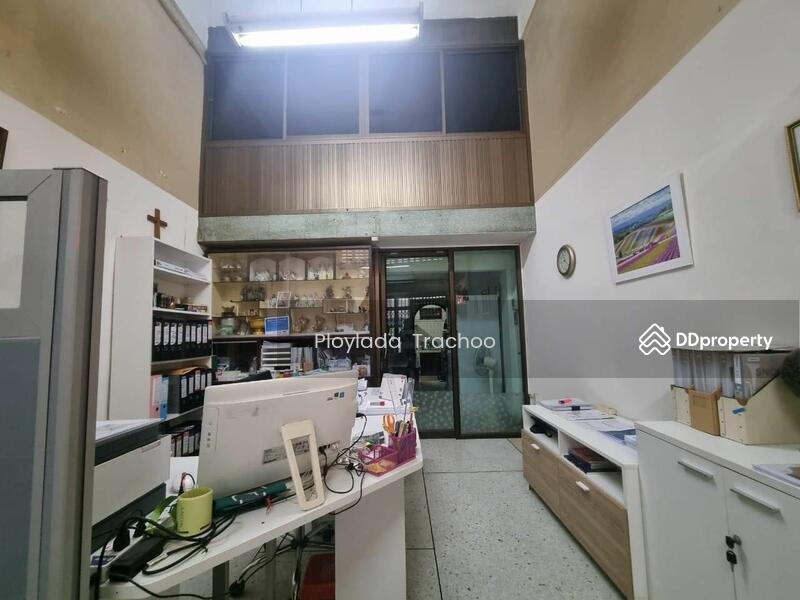For Sale - 3-Bedroom Townhouse, Bangkok