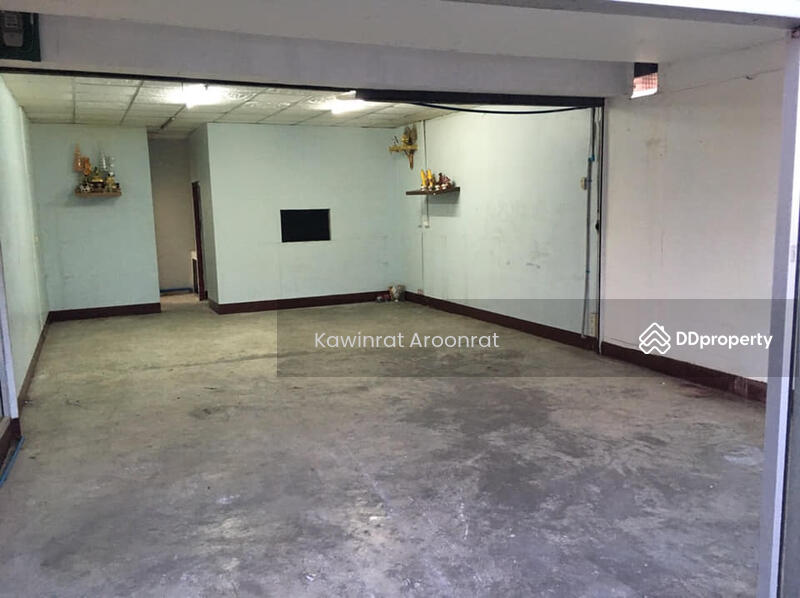 For Rent - Kaset Nawamin two commercial unit for rent, Bangkok