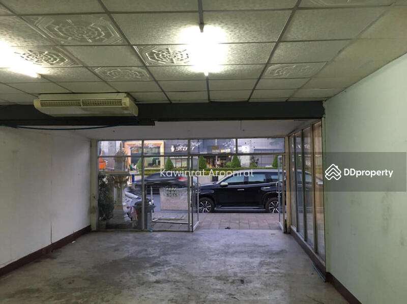 For Rent - Kaset Nawamin two commercial unit for rent, Bangkok