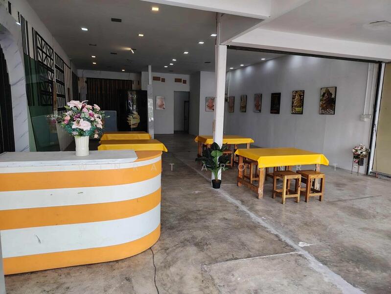 For Rent - Kaset Nawamin two commercial unit for rent, Bangkok