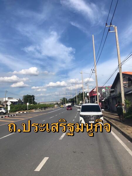 For Rent - Kaset Nawamin two commercial unit for rent, Bangkok