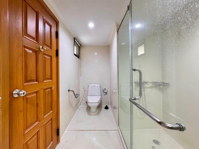 Centre Point Residence Phromphong : เซ็นเตอร์พ้อยท์ เรสซิเด้นซ์ พร้อมพงษ์, กรุงเทพ, ซ.สุขุมวิท39, คลองตันเหนือ, วัฒนา, กรุงเทพ, 265 ตร.ม., คอนโด ให้เช่า, โดย Bangkok Residential, 60141707 - DDproperty.com