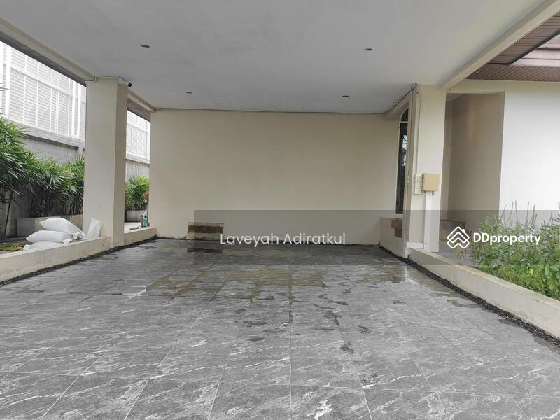 ให้เช่า - 5-Br House near ARL Ramkhamhaeng, กรุงเทพ