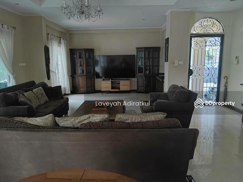 For Rent - 5-Br House near ARL Ramkhamhaeng, Bangkok