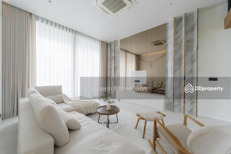 ขาย - House in the Heart of Ekkamai, กรุงเทพ