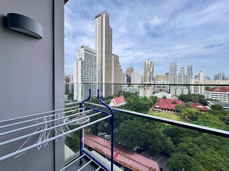 The Esse Asoke, Bangkok, 333 Soi Sukhumvit 21, Sukhumvit Road, Khlongtoei Nua, Watthana, Bangkok, 2 Bedrooms, 74 sqm, Condo For Rent, by Bangkok Residential, 60141830 - DDproperty.com