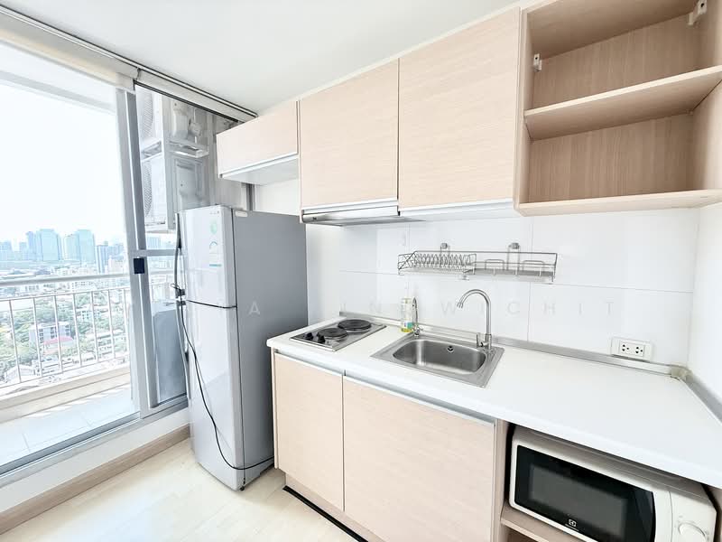 Rhythm Ratchada, Bangkok, 558 Ratchadaphisek Road, Samsen Nok, Huai Khwang, Bangkok, 1 Bedroom, 35 sqm, Condo For Rent, by Areeya Kingwichit, 60141872 - DDproperty.com