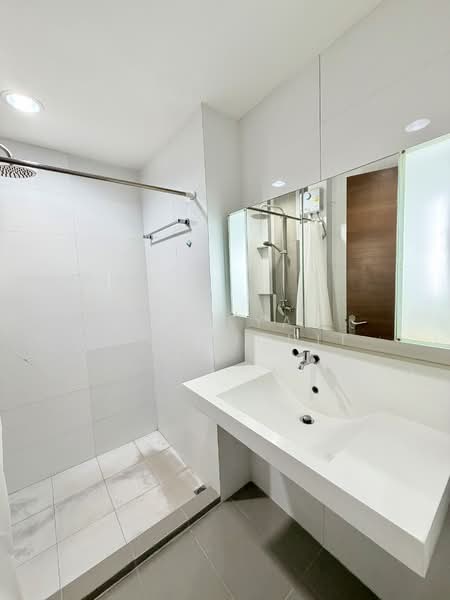 Rhythm Ratchada, Bangkok, 558 Ratchadaphisek Road, Samsen Nok, Huai Khwang, Bangkok, 1 Bedroom, 36 sqm, Condo For Rent, by Areeya Kingwichit, 60141872 - DDproperty.com