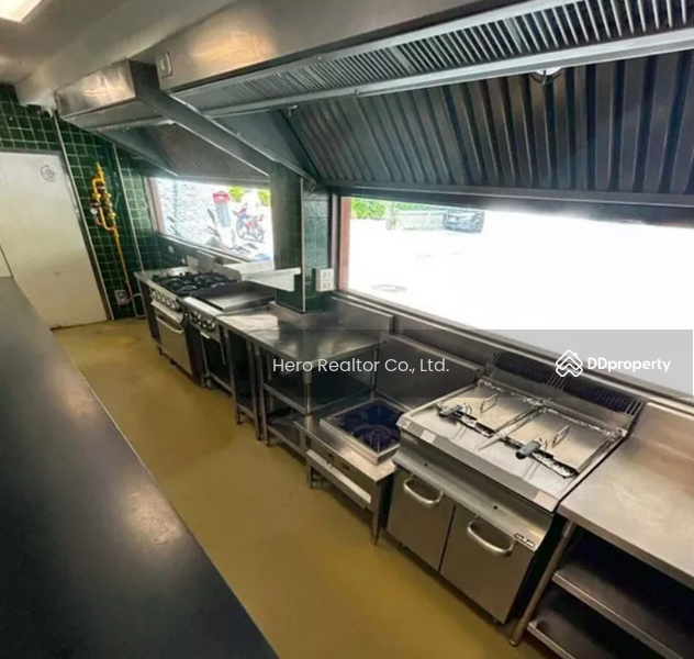 For Rent - For Rent Bangkok Retail Yen Arkart Yan Nawa BTS Chong Nonsi BRE25667, Bangkok