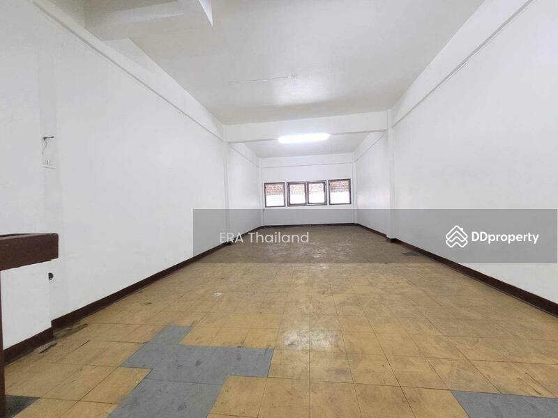 For Rent - Commercial Building for Rent, 21 sq.w., near Nawamin 82, Bangkok