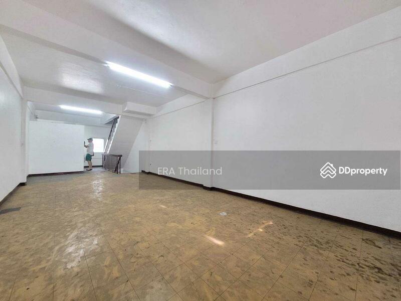 For Rent - Commercial Building for Rent, 21 sq.w., near Nawamin 82, Bangkok