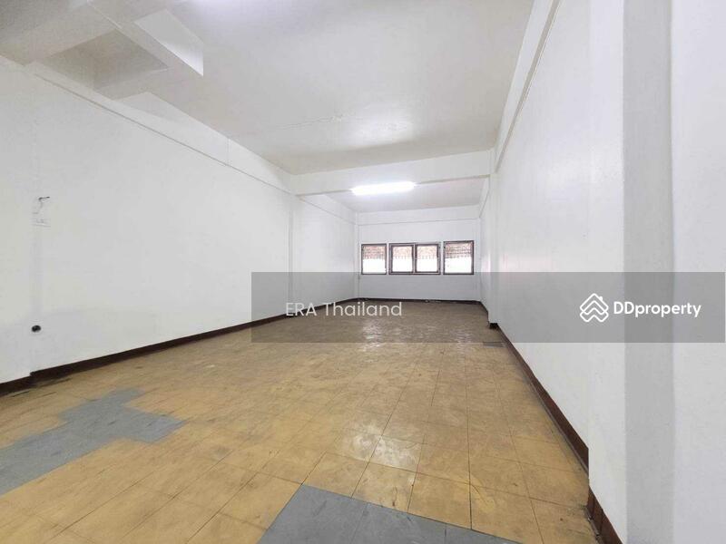 For Rent - Commercial Building for Rent, 21 sq.w., near Nawamin 82, Bangkok