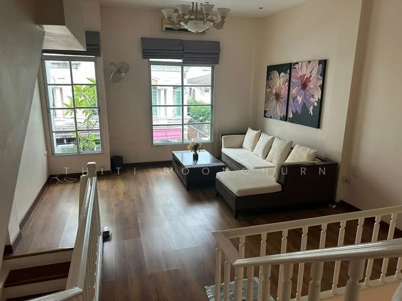 Baan Klang Muang Rama 9 - Ladprao, Bangkok, Soi Ladprao 88, Wang Thonglang, Bangkok, 3 Bedrooms, 240 sqm, Townhouse For Rent, by Thiti Boonchurn, 60142072 - DDproperty.com