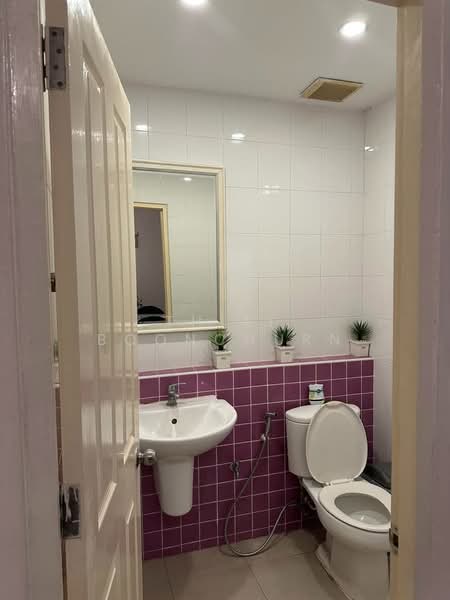 Baan Klang Muang Rama 9 - Ladprao, Bangkok, Soi Ladprao 88, Wang Thonglang, Bangkok, 3 Bedrooms, 240 sqm, Townhouse For Rent, by Thiti Boonchurn, 60142072 - DDproperty.com