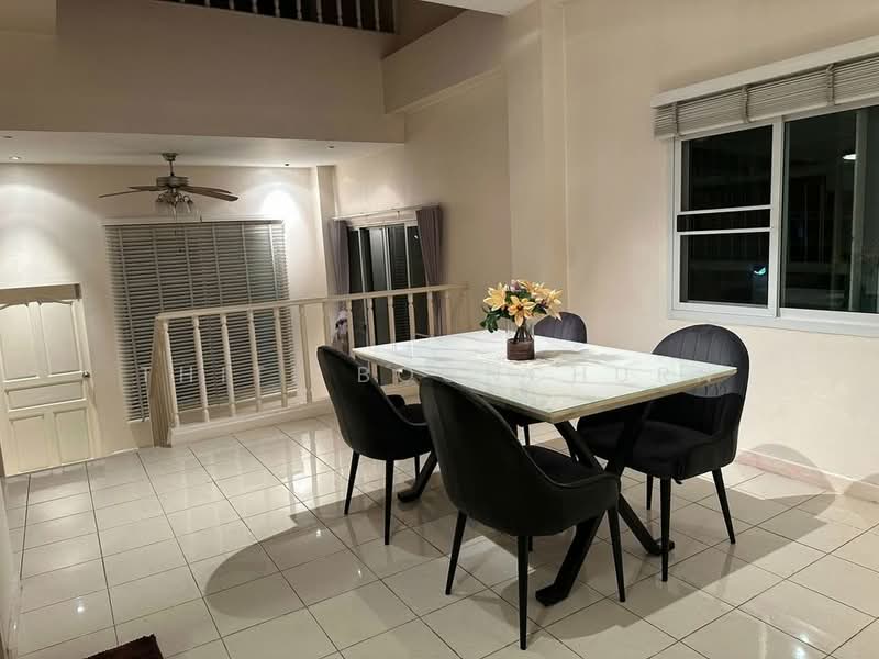 Baan Klang Muang Rama 9 - Ladprao, Bangkok, Soi Ladprao 88, Wang Thonglang, Bangkok, 3 Bedrooms, 240 sqm, Townhouse For Rent, by Thiti Boonchurn, 60142072 - DDproperty.com