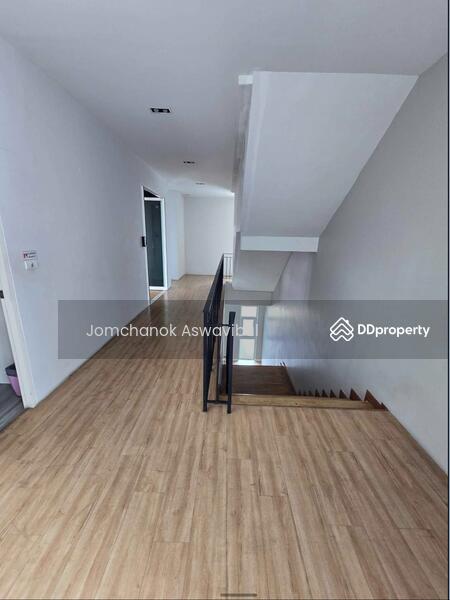 For Sale - Office Building Krungthep Kreetha, Bangkok