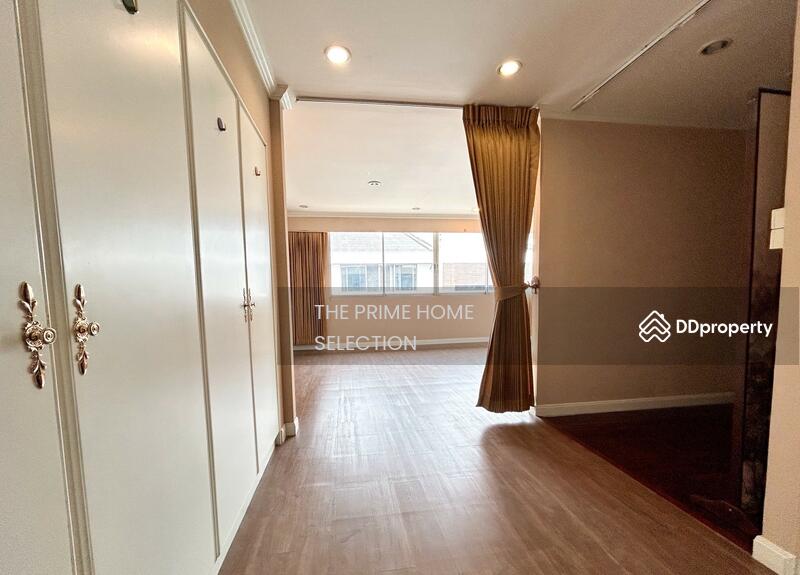 ให้เช่า - ทาวน์โฮม 3 ชั้น ซอยทองหล่อ 20 ( เอกมัย 21 ), กรุงเทพ