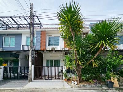 ขาย - Areeya The Colors Premium Lat Pla Khao : อารียา เดอะคัลเลอร์ พรีเมียม ลาดปลาเค้า, กรุงเทพ