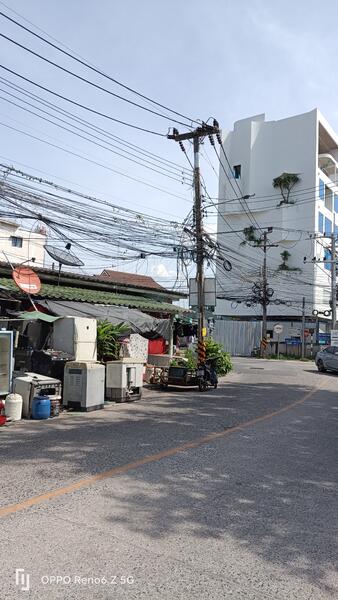 ขาย - ที่ดินบางแสนใกล้ประตูม.บูรพา40ตร.วาพร้อมสิ่งปลูกสร้าง, ชลบุรี