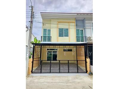 ขาย - Gusto Townhome Bangna - Suvarnabhumi : กัสโต้ ทาวน์โฮม บางนา - สุวรรณภูมิ, สมุทรปราการ